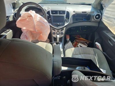 Zdjęcie 8 z 12 samochodu: 2017 CHEVROLET SONIC LT VIN:1G1JD5SH5H4118566 - miniatura