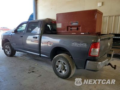 Drugie zdjęcie samochodu z przodu: 2019 RAM 2500 TRADESMAN VIN:3C6UR5CJ9KG685808 - miniatura