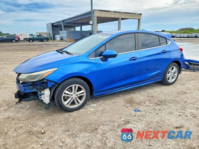 2017 CHEVROLET CRUZE LT 3G1BE6SM2HS513020 - główne zdjęcie licytacji z USA - miniatura