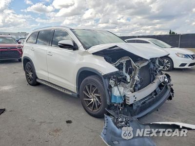 Czwarte zdjęcie samochodu z boku: 2015 TOYOTA HIGHLANDER XLE VIN:5TDKKRFH6FS079622 - miniatura