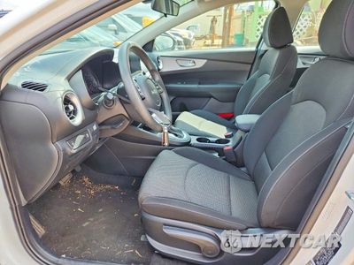 Zdjęcie 7 z 12 samochodu: 2024 KIA FORTE LXS VIN:3KPF24AD2RE821103 - miniatura