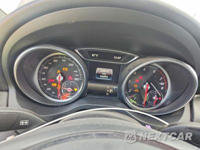 Zdjęcie 9 z 12 samochodu: 2018 MERCEDES-BENZ CLA 250 4MATIC VIN:WDDSJ4GBXJN605173 - miniatura