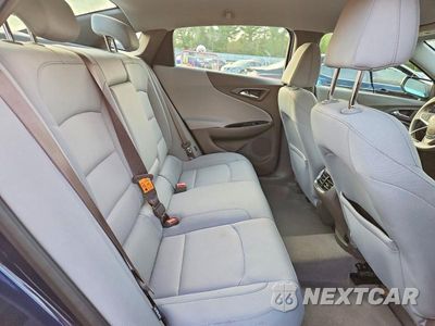 Zdjęcie 10 z 12 samochodu: 2018 CHEVROLET MALIBU LT VIN:1G1ZD5ST7JF196512 - miniatura
