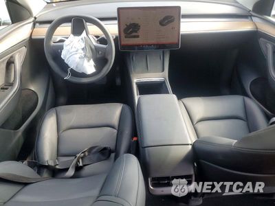 Zdjęcie 8 z 12 samochodu: 2025 TESLA MODEL Y VIN:7SAYGDEDXSF315929 - miniatura