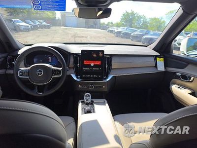 Zdjęcie 9 z 15 samochodu: 2026 VOLVO XC90 PLUS VIN:YV4062PE1T1498037 - miniatura