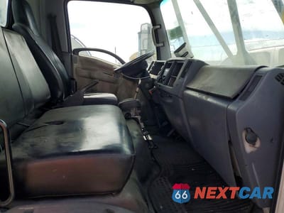 Zdjęcie 10 z 12 samochodu: 2014 ISUZU NPR VIN:54DB4W1B8ES805560 - miniatura