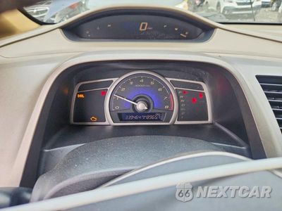 Zdjęcie 9 z 13 samochodu: 2006 HONDA CIVIC EX VIN:1HGFA16856L134487 - miniatura