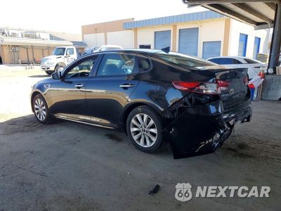 Drugie zdjęcie samochodu z przodu: 2018 KIA OPTIMA S VIN:5XXGT4L33JG179329 - miniatura