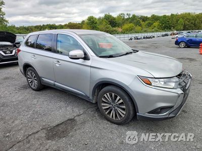 Czwarte zdjęcie samochodu z boku: 2020 MITSUBISHI OUTLANDER SE VIN:JA4AD3A32LZ044076 - miniatura