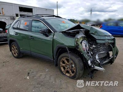 Czwarte zdjęcie samochodu z boku: 2025 TOYOTA RAV4 WOODLAND EDITION VIN:2T3UWRFV1SW290626 - miniatura