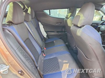 Zdjęcie 10 z 13 samochodu: 2021 TOYOTA C-HR XLE VIN:NMTKHMBX1MR119261 - miniatura