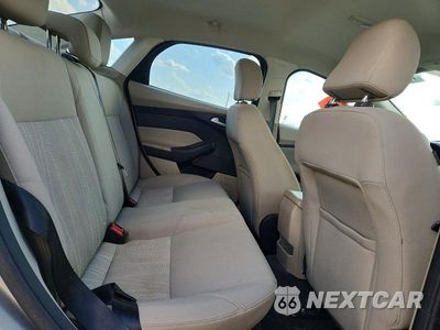 Zdjęcie 10 z 12 samochodu: 2015 FORD FOCUS SE VIN:1FADP3F29FL274897 - miniatura