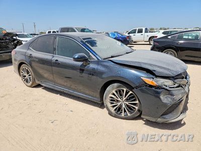Czwarte zdjęcie samochodu z boku: 2018 TOYOTA CAMRY SE VIN:4T1B11HK0JU559863 - miniatura