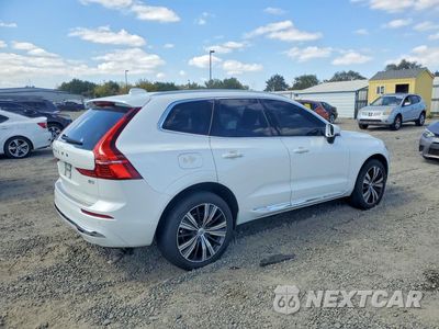Trzecie zdjęcie samochodu z tyłu: 2022 VOLVO XC60 B5 INSCRIPTION VIN:YV4L12DL9N1960670 - miniatura