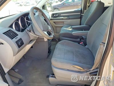 Zdjęcie 7 z 13 samochodu: 2010 DODGE GRAND CARAVAN SE VIN:2D4RN4DE0AR244635 - miniatura