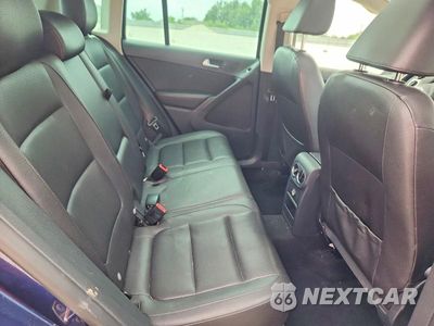 Zdjęcie 10 z 12 samochodu: 2012 VOLKSWAGEN TIGUAN S VIN:WVGBV7AX6CW552209 - miniatura