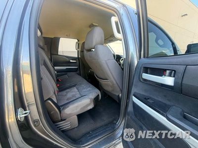 Zdjęcie 6 z 10 samochodu: 2014 TOYOTA TUNDRA SR5 VIN:5TFRM5F1XEX073304 - miniatura