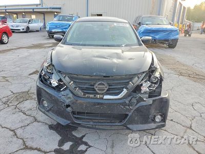 Piąte zdjęcie samochodu w środku: 2018 NISSAN ALTIMA 2.5 SR VIN:1N4AL3AP4JC182381 - miniatura
