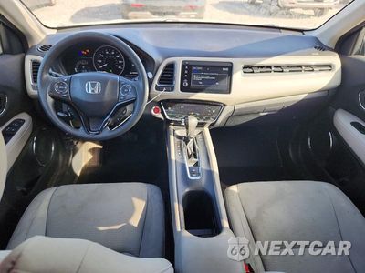 Zdjęcie 8 z 12 samochodu: 2021 HONDA HR-V EX VIN:3CZRU6H56MM717353 - miniatura