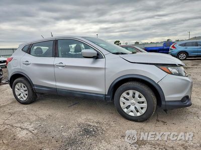 Czwarte zdjęcie samochodu z boku: 2018 NISSAN ROGUE SPORT S VIN:JN1BJ1CP2JW182354 - miniatura