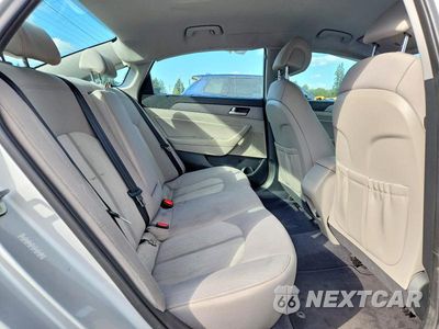 Zdjęcie 10 z 12 samochodu: 2016 HYUNDAI SONATA HYBRID SE VIN:KMHE24L18GA025658 - miniatura
