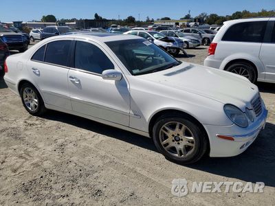 Czwarte zdjęcie samochodu z boku: 2003 MERCEDES-BENZ E 320 VIN:WDBUF65J63A218459 - miniatura