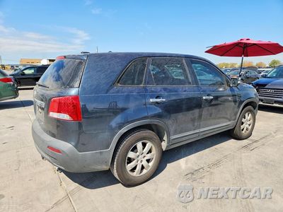 Trzecie zdjęcie samochodu z tyłu: 2011 KIA SORENTO LX VIN:5XYKT3A11BG114689 - miniatura