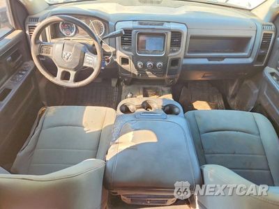 Zdjęcie 8 z 12 samochodu: 2014 RAM 3500 ST VIN:3C63RRGL8EG150391 - miniatura