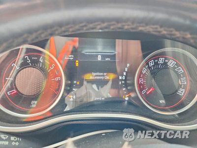 Zdjęcie 9 z 12 samochodu: 2018 DODGE CHALLENGER SXT VIN:2C3CDZAG1JH339689 - miniatura