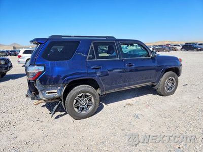 Trzecie zdjęcie samochodu z tyłu: 2020 TOYOTA 4RUNNER TRD OFF-ROAD PREMIUM VIN:JTEBU5JR2L5794395 - miniatura