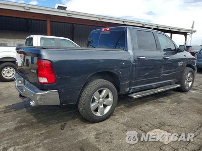 Trzecie zdjęcie samochodu z tyłu: 2017 RAM 1500 SLT VIN:3C6RR7LT9HG574381 - miniatura