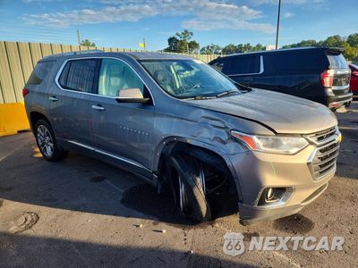 Czwarte zdjęcie samochodu z boku: 2019 CHEVROLET TRAVERSE PREMIER VIN:1GNERKKW6KJ230462 - miniatura