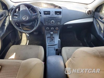 Zdjęcie 8 z 12 samochodu: 2013 MAZDA 3 I VIN:JM1BL1VP8D1735885 - miniatura