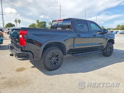 Trzecie zdjęcie samochodu z tyłu: 2026 CHEVROLET SILVERADO K1500 ZR2 VIN:3GCUKHEL2TG205719 - miniatura
