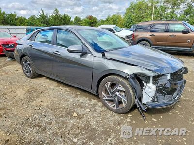 Czwarte zdjęcie samochodu z boku: 2025 HYUNDAI ELANTRA SEL VIN:KMHLS4DG9SU985105 - miniatura