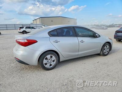 Trzecie zdjęcie samochodu z tyłu: 2014 KIA FORTE LX VIN:KNAFK4A6XE5191156 - miniatura