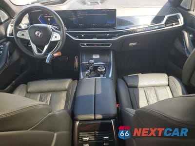 Zdjęcie 8 z 14 samochodu: 2025 BMW X7 ALPINA XB7 VIN:5UX43EM08S9W69548 - miniatura
