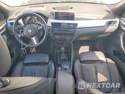 Zdjęcie 8 z 12 samochodu: 2018 BMW X1 XDRIVE28I VIN:WBXHT3C35J5L28846 - miniatura