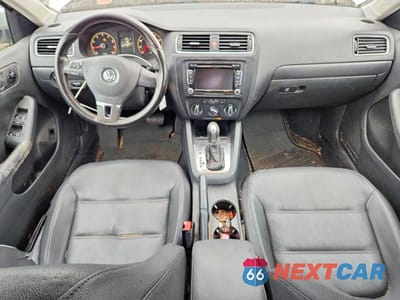 Zdjęcie 8 z 12 samochodu: 2011 VOLKSWAGEN JETTA SE VIN:3VWDZ7AJ9BM379164 - miniatura