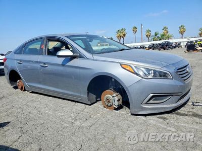 Czwarte zdjęcie samochodu z boku: 2017 HYUNDAI SONATA SE VIN:5NPE24AF7HH505624 - miniatura