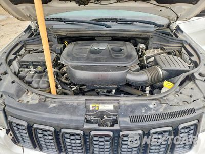 Zdjęcie 12 z 13 samochodu: 2019 JEEP GRAND CHEROKEE LAREDO VIN:1C4RJEAG4KC572770 - miniatura