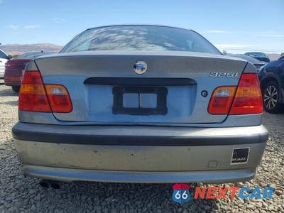 Zdjęcie 6 z 12 samochodu: 2005 BMW 325 I VIN:WBAEV33465KN98854 - miniatura