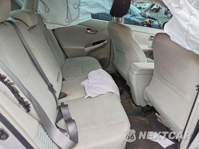 Zdjęcie 10 z 12 samochodu: 2014 TOYOTA PRIUS TWO VIN:JTDKN3DU3E1768226 - miniatura