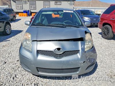 Piąte zdjęcie samochodu w środku: 2010 TOYOTA YARIS BASE VIN:JTDKT4K30A5294602 - miniatura