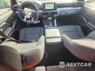 Zdjęcie 8 z 12 samochodu: 2025 TOYOTA 4RUNNER SR5 VIN:JTEVA5BR1S5047907 - miniatura