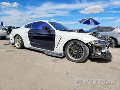 Czwarte zdjęcie samochodu z boku: 2019 FORD MUSTANG GT VIN:1FA6P8CF8K5151670 - miniatura