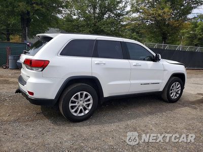 Trzecie zdjęcie samochodu z tyłu: 2022 JEEP GRAND CHEROKEE LAREDO E VIN:1C4RJFAG3NC175058 - miniatura