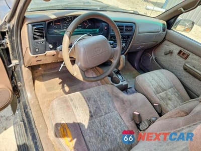 Zdjęcie 8 z 12 samochodu: 1998 TOYOTA TACOMA XTRACAB PRERUNNER VIN:4TASM92N7WZ163027 - miniatura