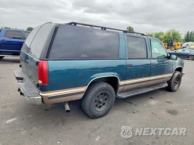 Trzecie zdjęcie samochodu z tyłu: 1997 CHEVROLET SUBURBAN K1500 VIN:1GNFK16R7VJ365817 - miniatura
