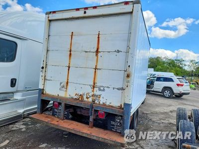 Trzecie zdjęcie samochodu z tyłu: 2000 FORD F350 SUPER DUTY BOX TRUCK VIN:1FDWF36L9YEC20775 - miniatura